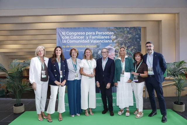 Carrasco III Congreso Personas con Cáncer y Familias 2 en tamaño mediano